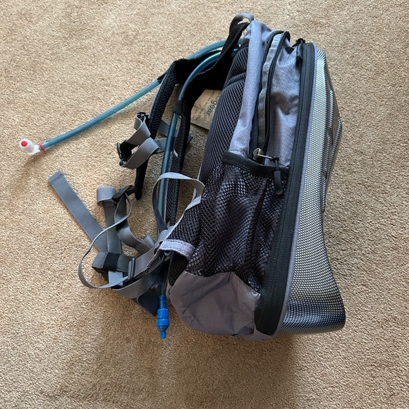 Ecogear Beetle Hydration Pack Backpack NWT - Picture 7 of 7